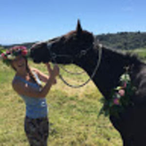 Meet your Posher, Kara